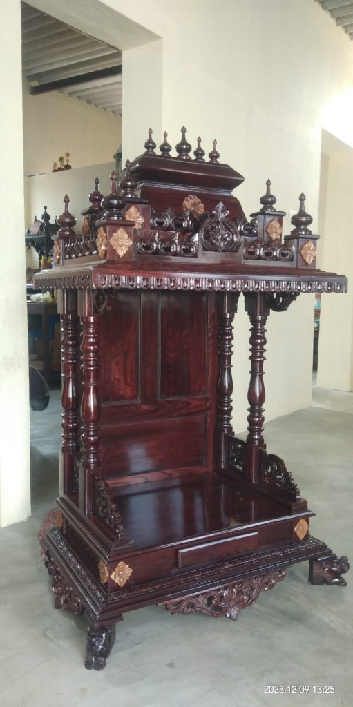 Another view of the gold-inlaid rosewood pavilion