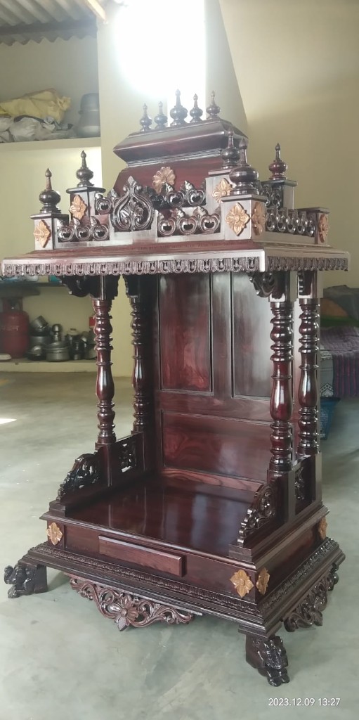 Gold-inlaid rosewood pavilion